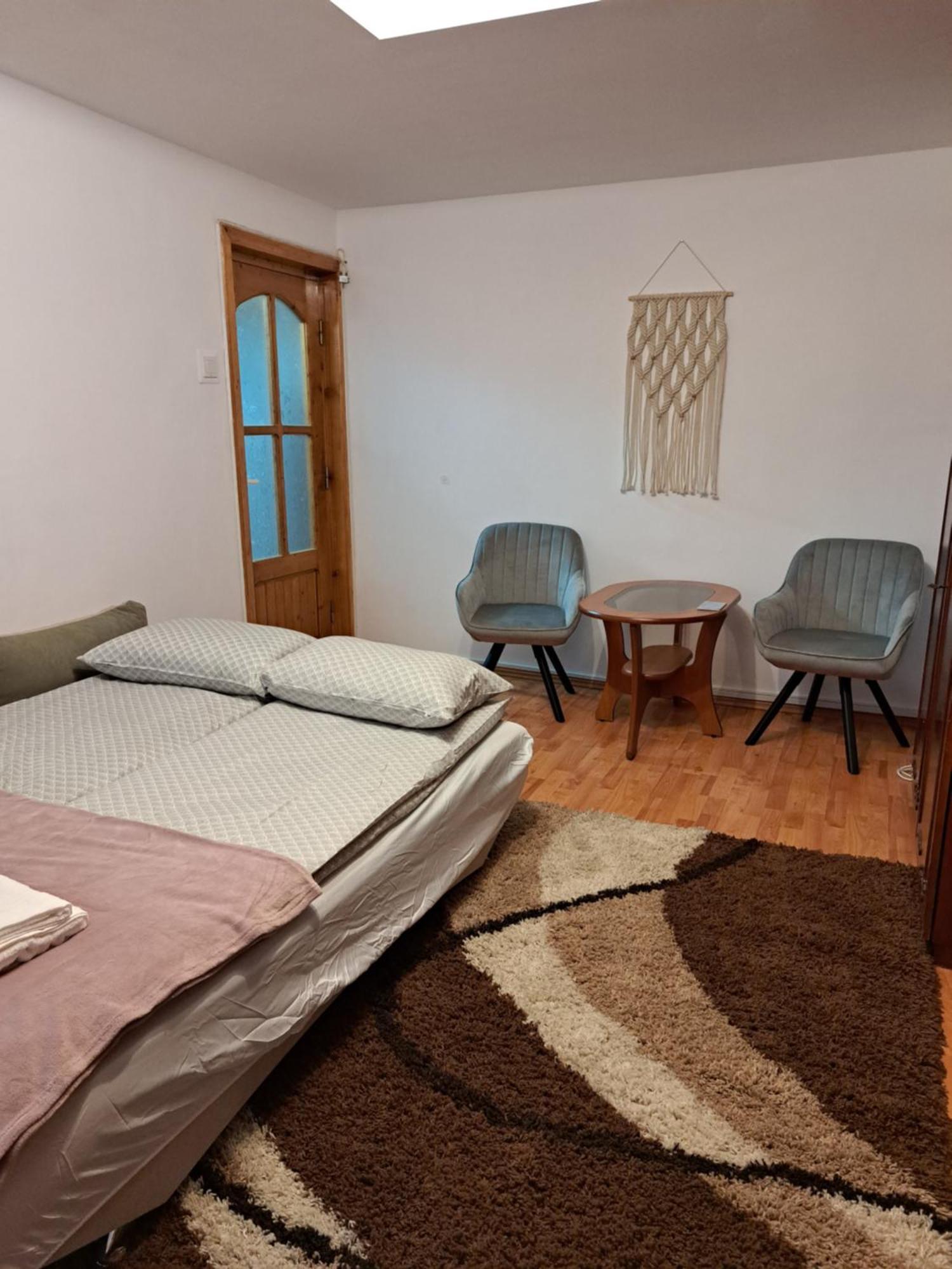 Deny Apartman Sfantu Gheorghe  Exterior photo